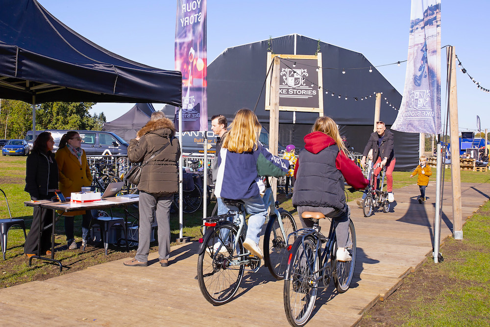 Verbaasd Voorkeursbehandeling Weg Belgische retailer imponeert met Bike Stories Festival - NieuwsFiets.nu