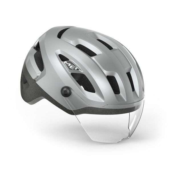 nieuwsfiets-showroom-met-helmen-voor-iedere-fietsliefhebber-een-helm-
